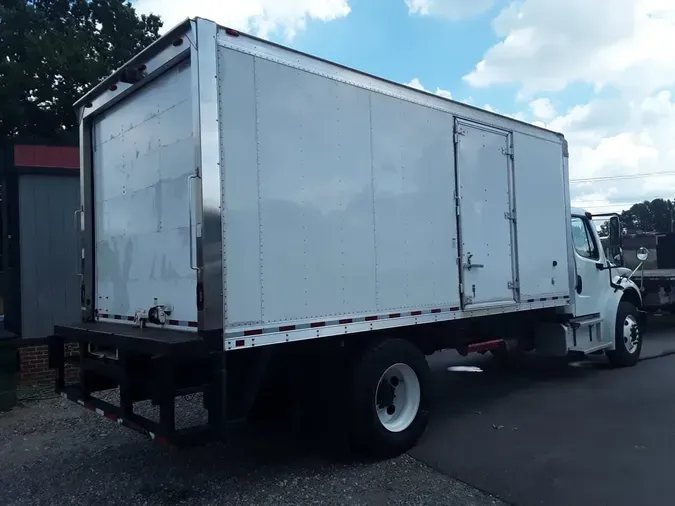 2018 FREIGHTLINER M2 106