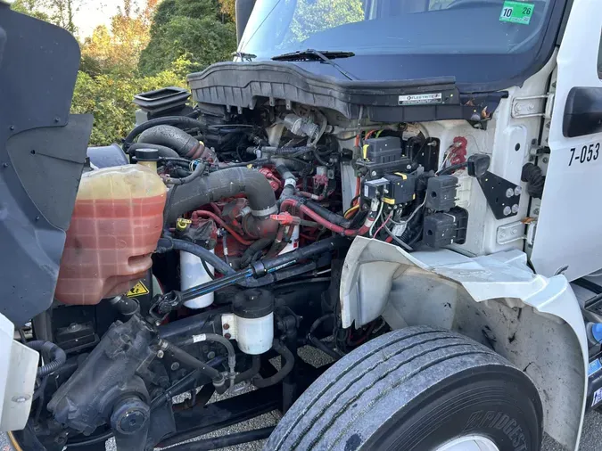 2022 International MV607945cdb00da5fcdd8983cf0c67e6527c9