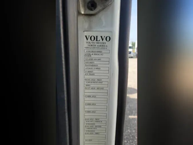 2018 Volvo VNL 740