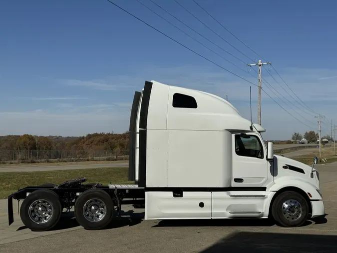 2022 PETERBILT 579