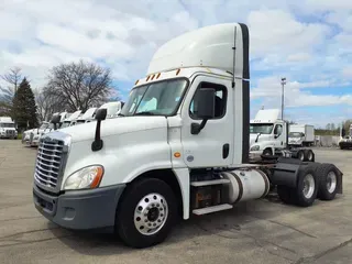 2018 FREIGHTLINER/MERCEDES CASCADIA 125