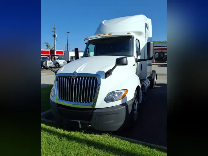 2020 NAVISTAR INTERNATIONAL LT625 SLPR CAB946a1ee6e92a3c5f277cd78cb5a4ebea