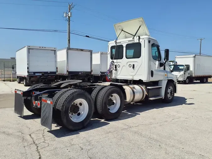 2018 FREIGHTLINER CASCADIA 125