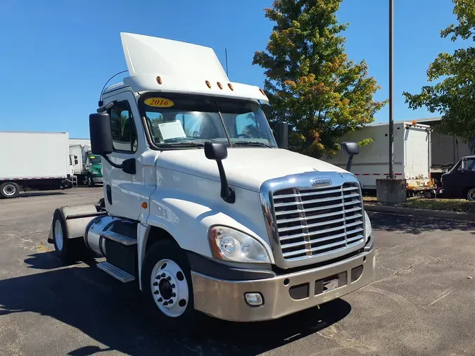 2016 FREIGHTLINER/MERCEDES CASCADIA 125