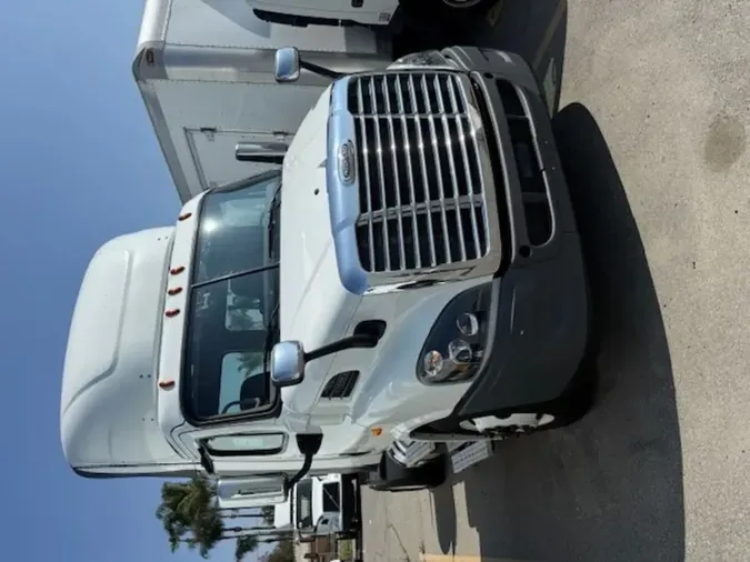 2017 FREIGHTLINER/MERCEDES CASCADIA 113