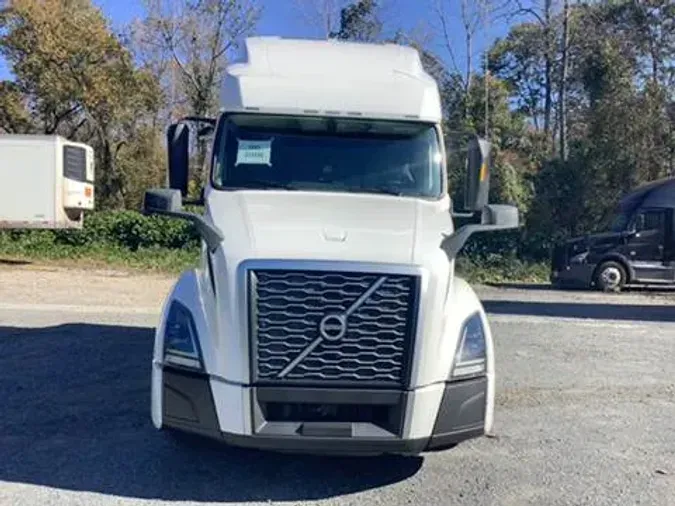 2023 Volvo VNL760