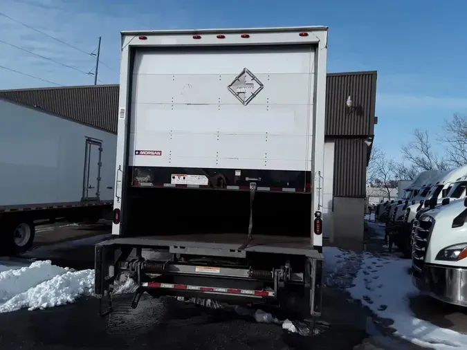 2019 FREIGHTLINER/MERCEDES M2 106