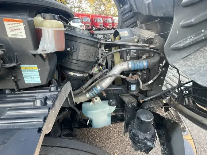 2019 FREIGHTLINER/MERCEDES M2 106