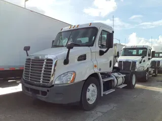 2016 FREIGHTLINER/MERCEDES CASCADIA 113