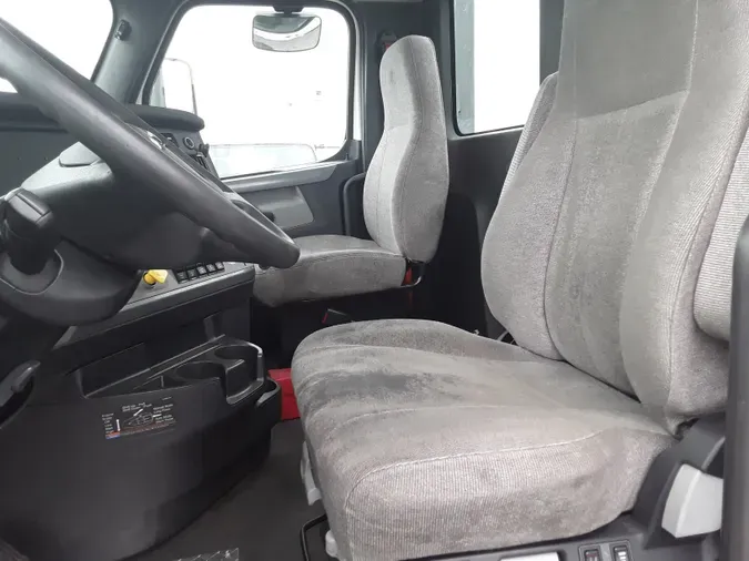 2019 FREIGHTLINER/MERCEDES NEW CASCADIA PX12664