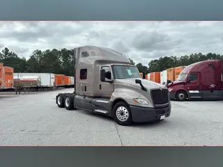 2022 International LT