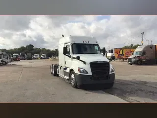 2020 Freightliner Cascadia 126