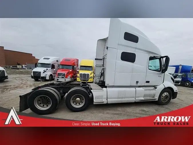 2021 VOLVO VNL64T760