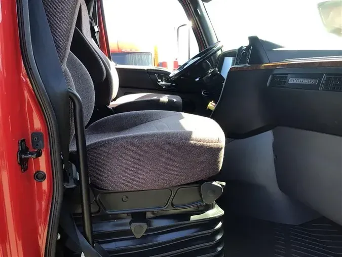 2022 INTERNATIONAL LT625
