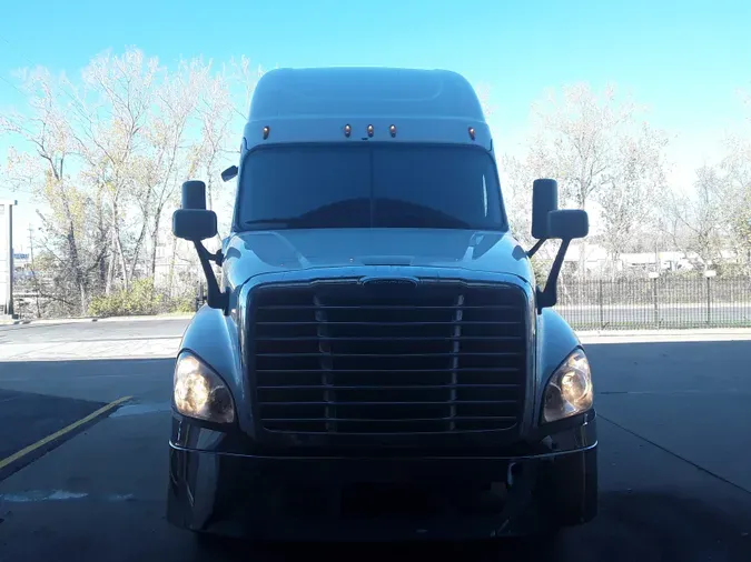 2020 FREIGHTLINER/MERCEDES CASCADIA 125