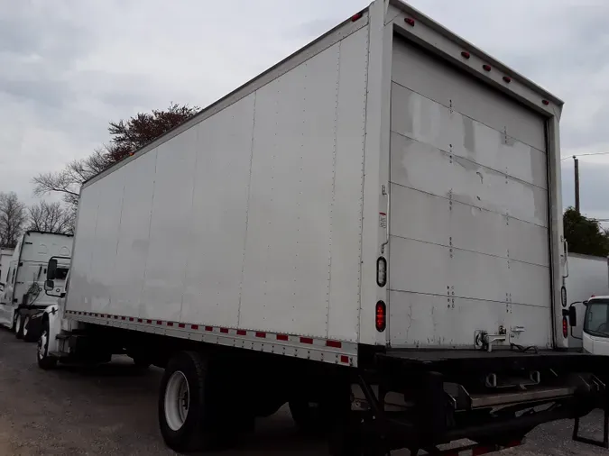 2016 FREIGHTLINER/MERCEDES M2 106