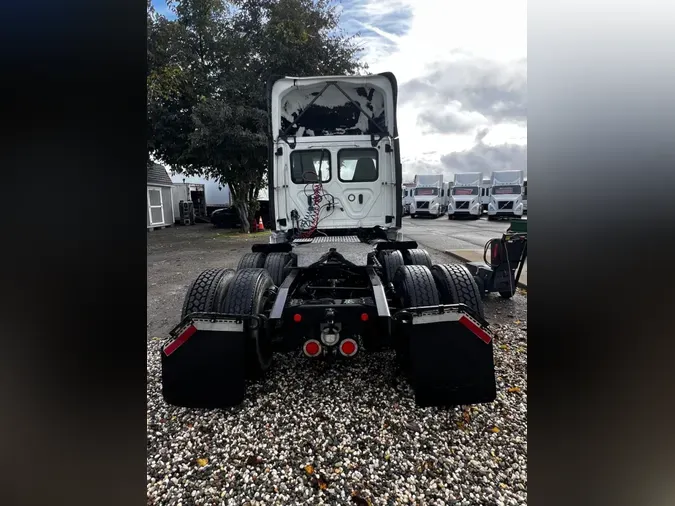 2019 FREIGHTLINER/MERCEDES NEW CASCADIA PX1266494932228d4d41c1214a42d429c9047be