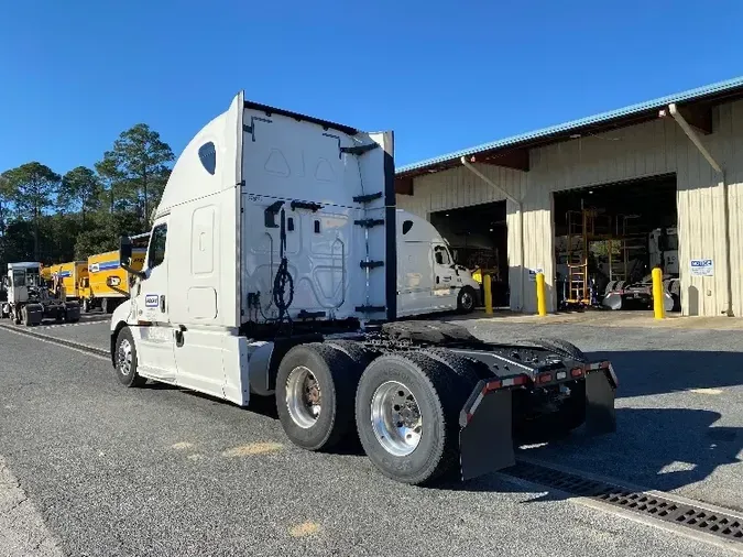 2020 Freightliner T12664ST