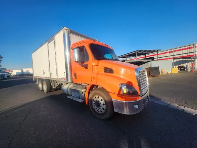 2018 FREIGHTLINER/MERCEDES CASCADIA 113