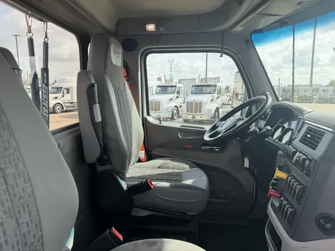 2021 Peterbilt 57994a433f02174868584ed53512101f5fc
