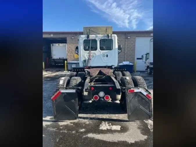 2018 FREIGHTLINER/MERCEDES CASCADIA 125