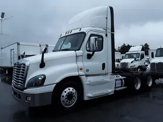 2019 FREIGHTLINER CASCADIA 125