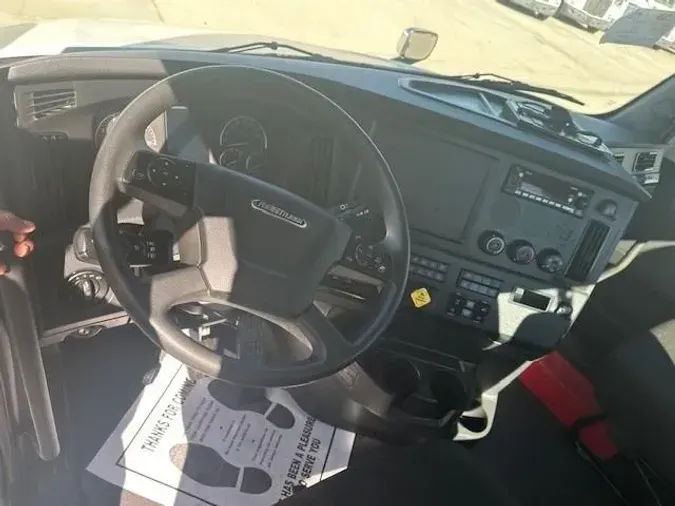 2023 Freightliner Cascadia