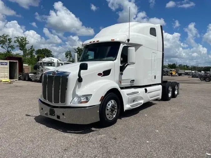 2022 Peterbilt 579