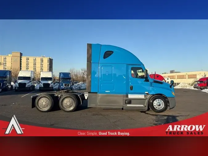 2022 FREIGHTLINER CA126