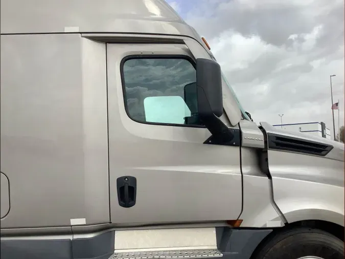 2021 Freightliner Cascadia