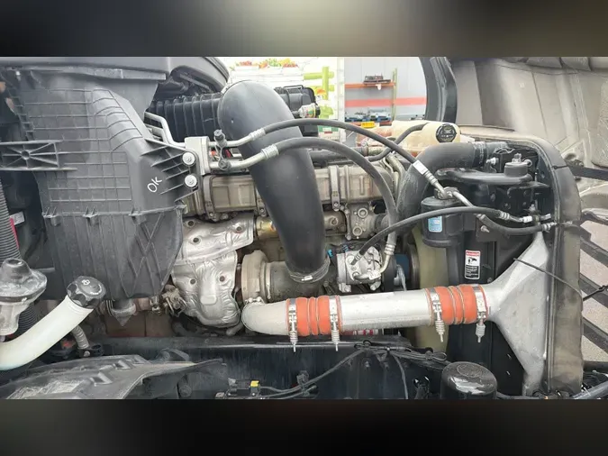 2020 Freightliner Cascadia 12694b64b83cc1e68f4dfc9cc9b4a10bbd1