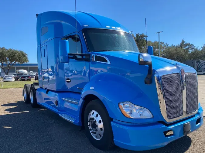 2021 Kenworth T680