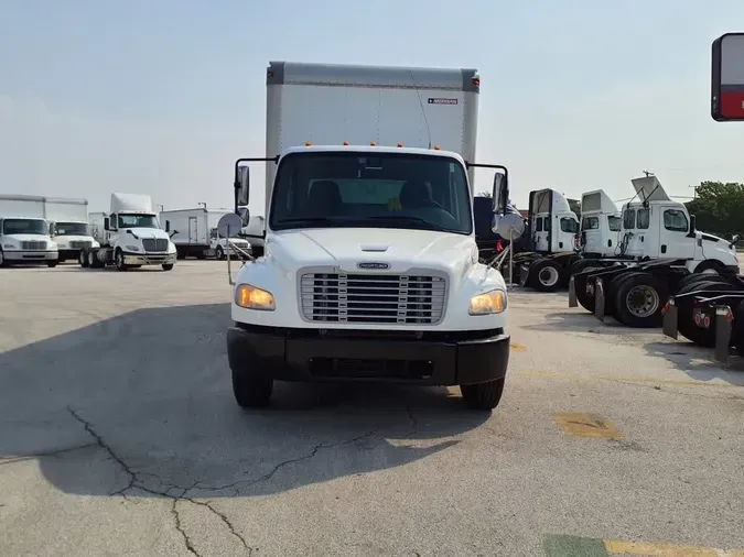 2018 FREIGHTLINER M2 106