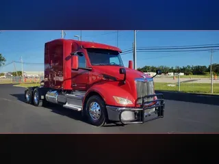 2022 Peterbilt 579