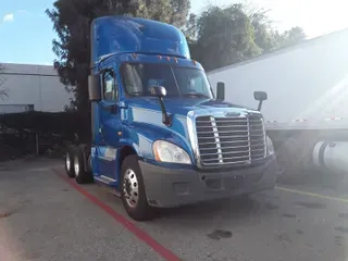 2016 Freightliner CASCADIA 125