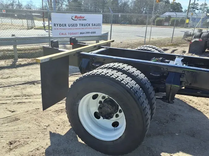 2019 FREIGHTLINER/MERCEDES M2 10694b774ff0b551e94ce69c4d3cc3d8d1b