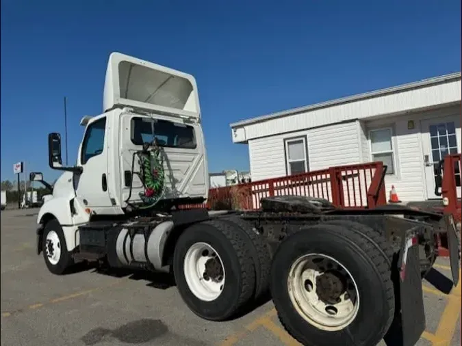 2018 NAVISTAR INTERNATIONAL LT625 DAYCAB T/A