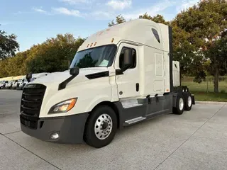 2020 FREIGHTLINER CA126