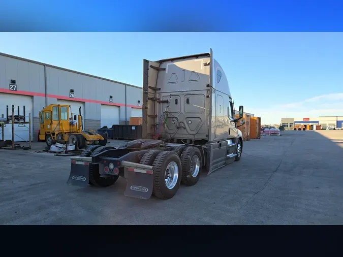 2023 Freightliner Cascadia