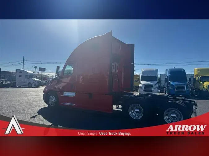 2020 FREIGHTLINER CASCADEVO1