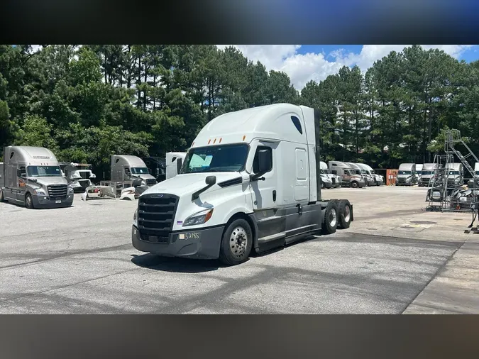 2022 Freightliner Cascadia 126