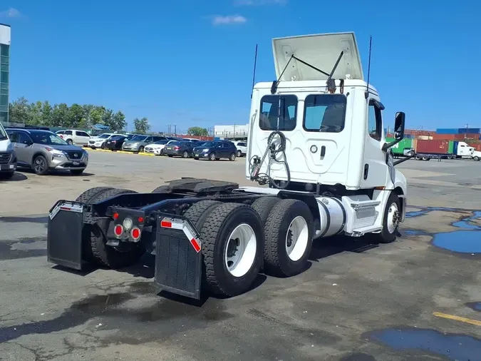 2019 FREIGHTLINER/MERCEDES NEW CASCADIA PX1266494c6a81598af80c3b825ca0be11d96e6
