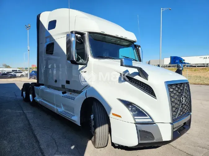 2024 VOLVO VNL64T760