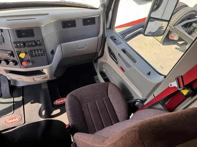 2022 Peterbilt 567