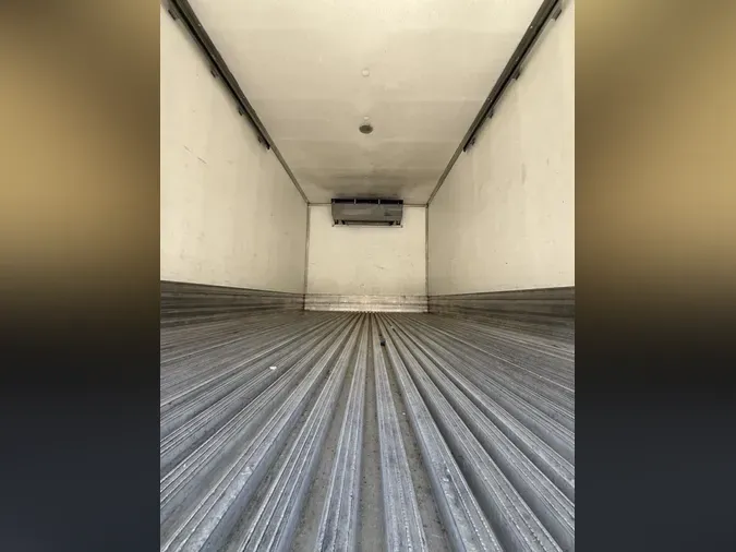 2018 HINO HINO 195