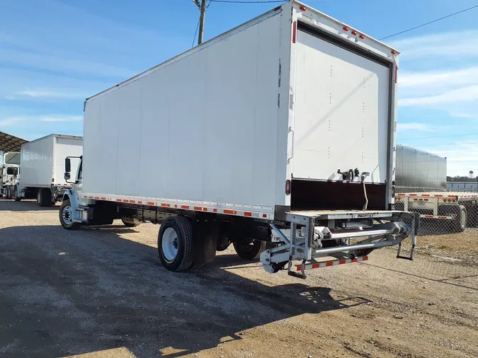 2018 FREIGHTLINER/MERCEDES M2 106