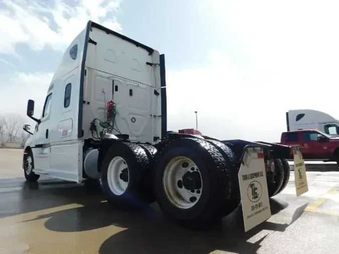 2020 Freightliner Cascadia