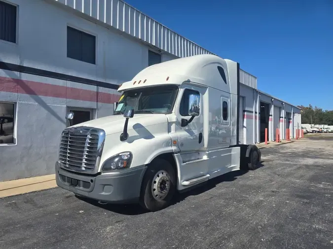 2020 FREIGHTLINER/MERCEDES CASCADIA 125