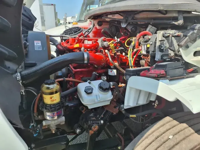 2019 FREIGHTLINER M2 106