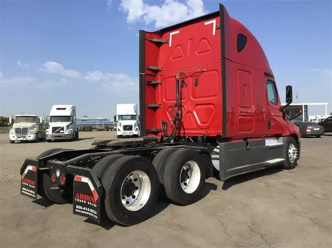 2020 FREIGHTLINER CASCADIA